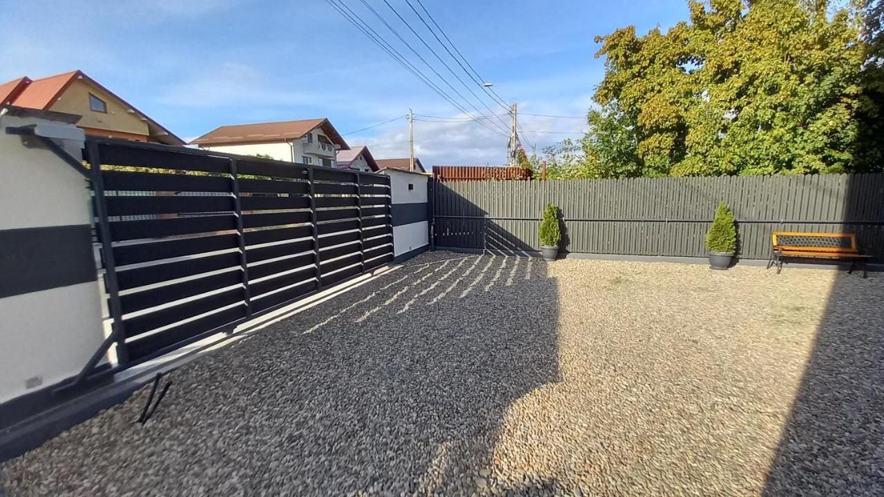 Ferienwohnung Casa Bid Piteşti Exterior foto